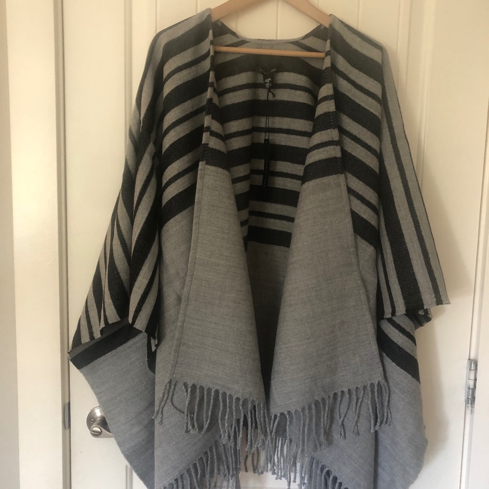 Love & Lore NWT Shall
